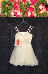 DANCING QUEEN Style 8012 Size 4 Champagne