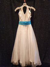 TIFFANY Style D547 Size 10T White Blue Sequin
