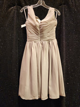 LOVE VOX Style D585 Size 8 Light Grey