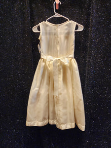 LITTLE ANGELS Style D604 Size 10T Ivory Flower Pearl