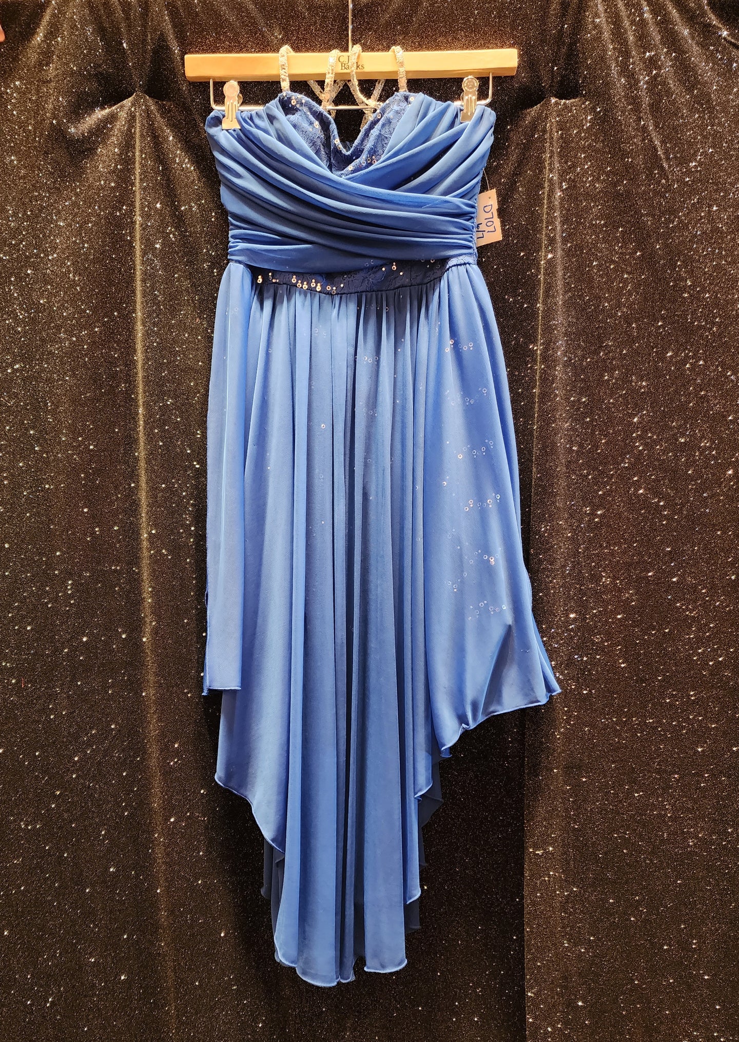 CITY TRIANGLES Style D707 Size 8 Blue Sequin