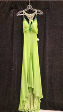 BELLA Style D802 Size 6 Lime