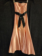 JESSICA MCCLINTOCK Style D817 Size 4 Pink w/ Black