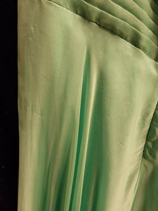 TONY BOWLS Style D834 Size 14 Mint