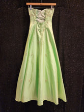 SEAN COLLECTION Style D850 Size 0 Lime