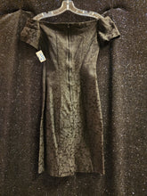 ALL Style D854 Size 4 Black Brocade