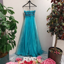 SHERRI HILL Style 50344 Size 8 Teal