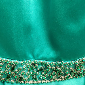 SHERRI HILL Style 51124 Size 8 Emerald