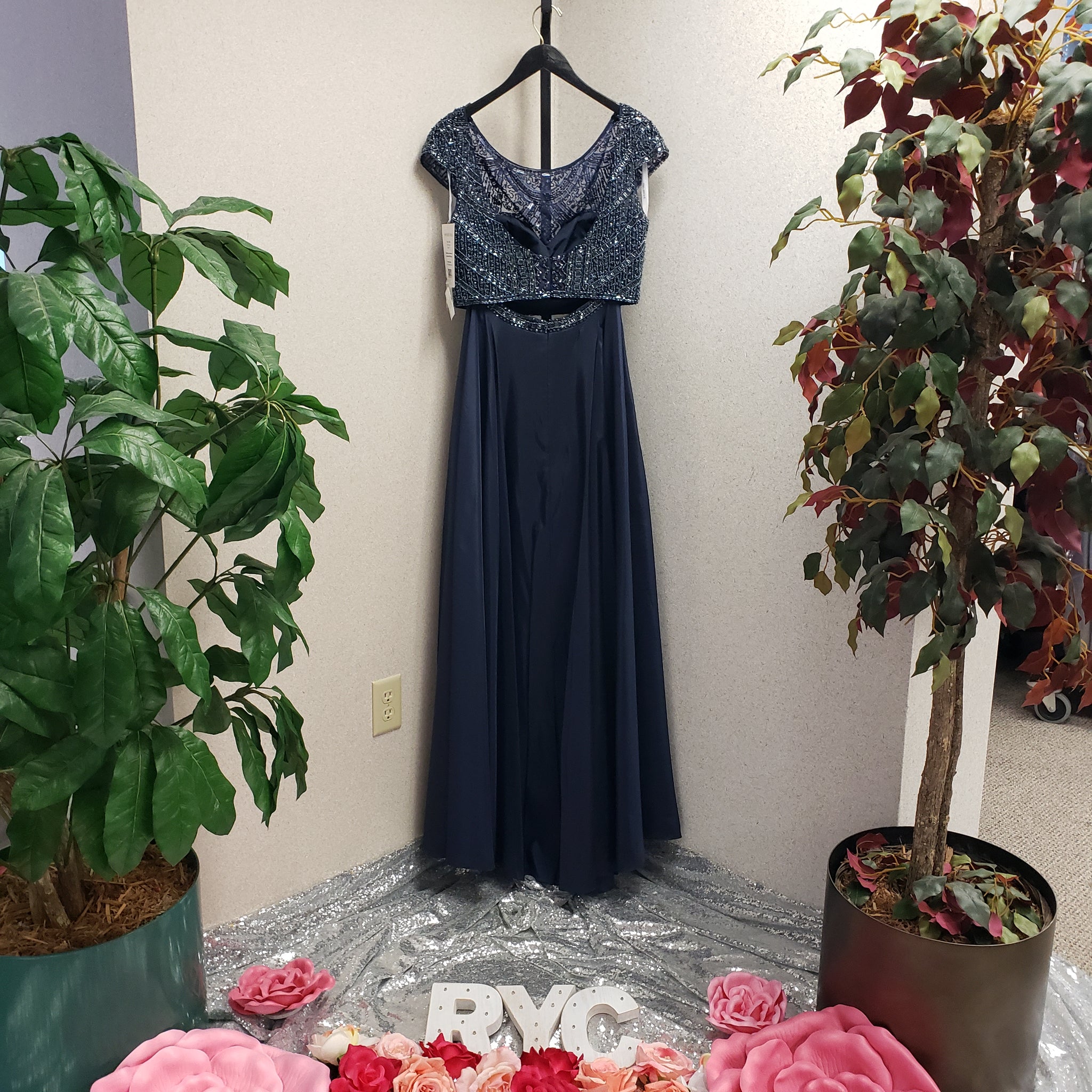 SHERRI HILL Style 50802 Size 12 Navy Enchanted Formals SHERRI HILL Style 50802 Size 12 Navy Enchanted Formals