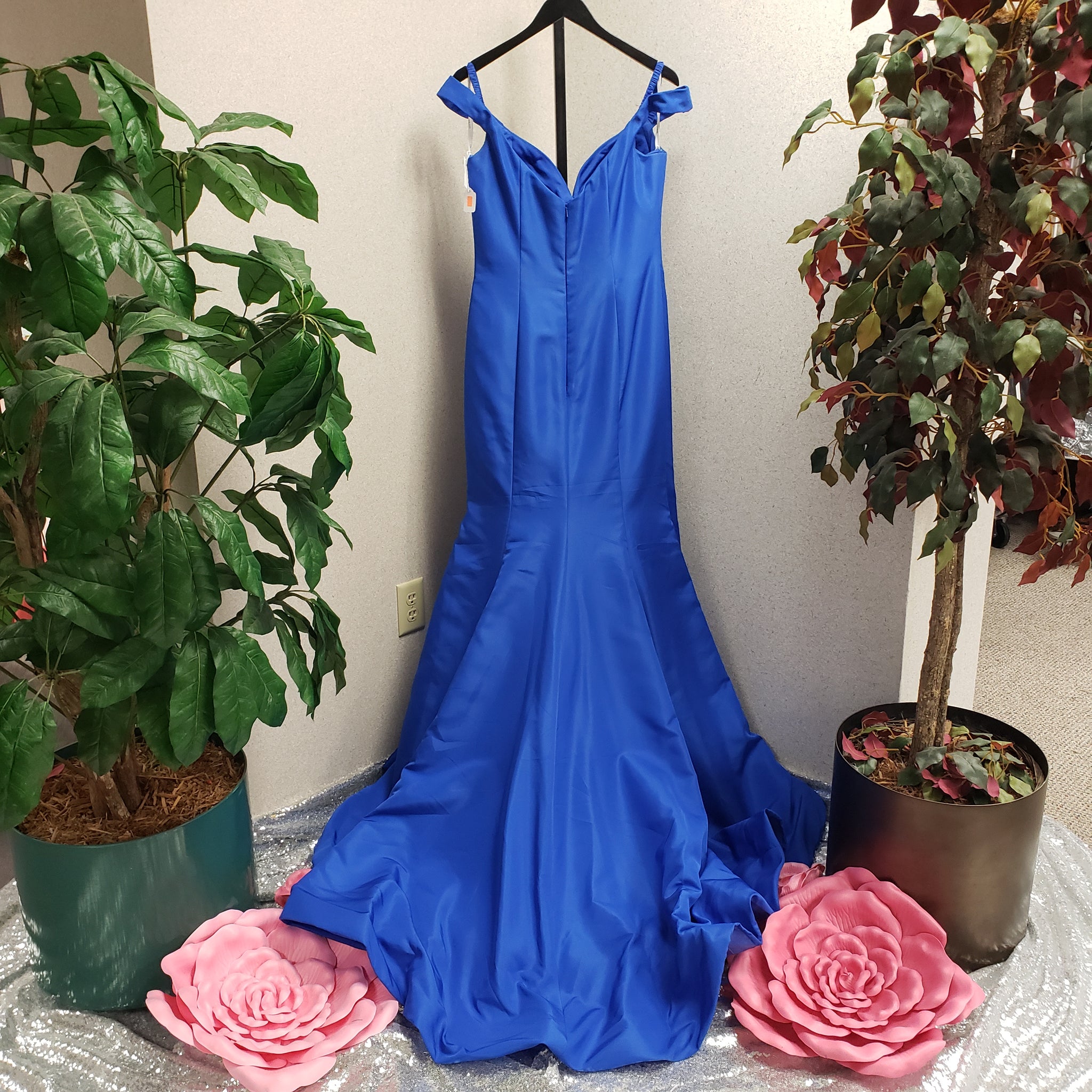 SHERRI HILL Style 50823 Size 14 Royal Blue Enchanted Formals SHERRI HILL Style 50823 Size 14 Royal Blue Enchanted Formals