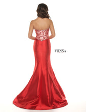 VIENNA Style 8260 Size 4 Red